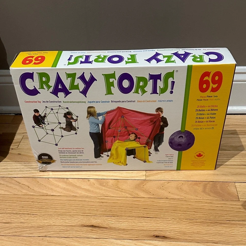 Kids Buildable Indoor/Outdoor Play Fort Playhouse.